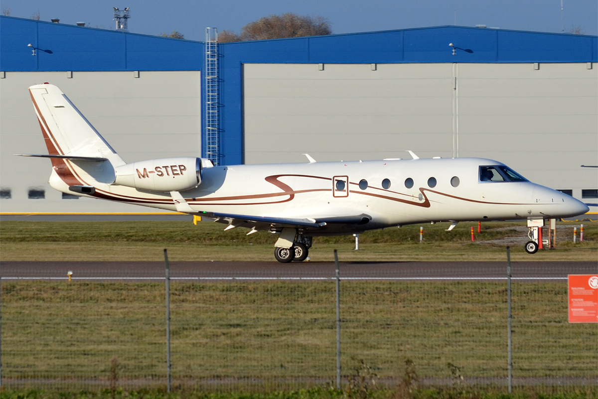 Gulfstream G150; representative family photograph, exact configuration may differ.