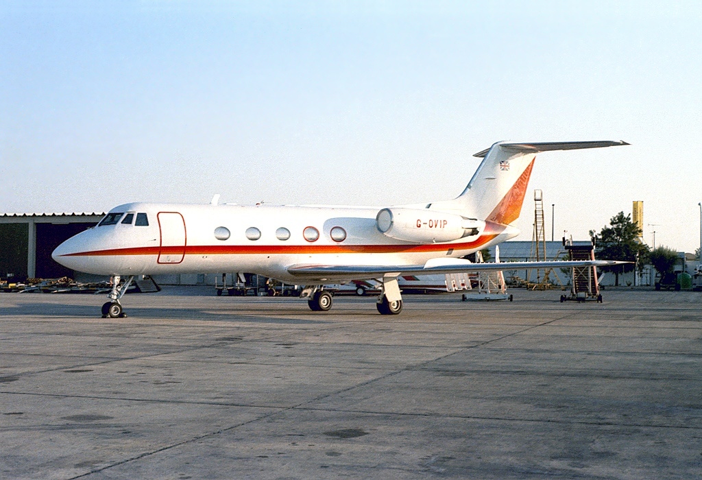 Grumman G-1159 Gulfstream 2; representative family photograph, exact configuration may differ.