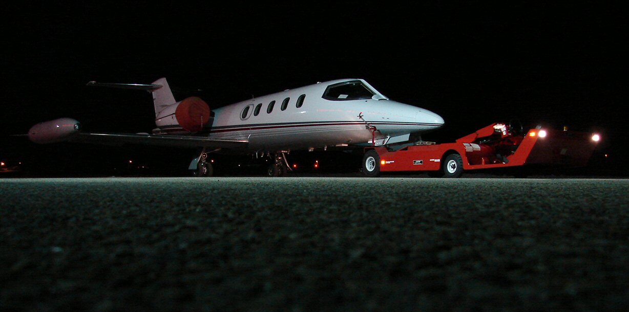 Learjet 35; representative family photograph, exact configuration may differ.